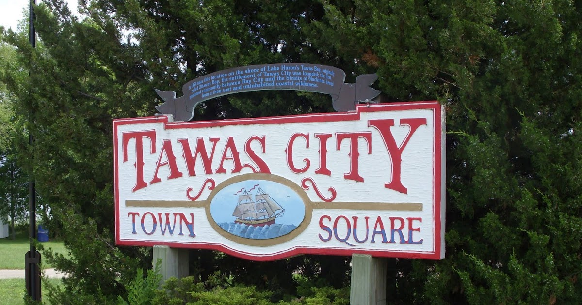 Northern Information Sights Tawas City Town Square